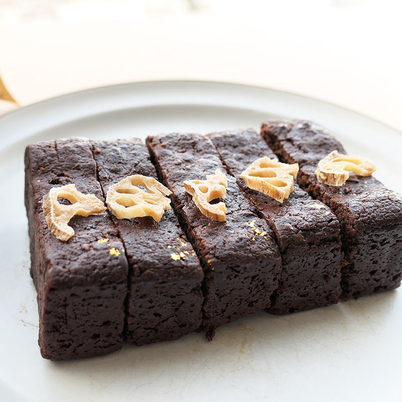 「蓮根を活かしたグルテンフリーガトーショコラ」瀬戸口陽葉 様