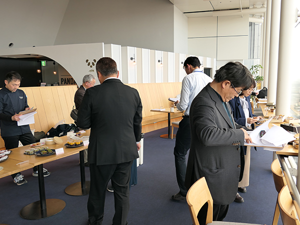 審査の様子